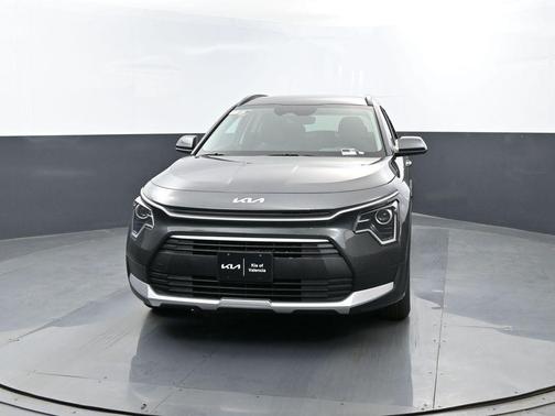 Gray 2026 Kia Niro LX
