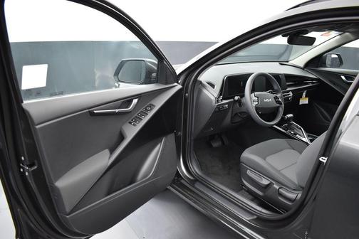Gray 2026 Kia Niro LX