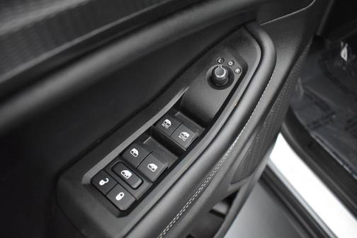 Silver Zynith 2025 Jeep Grand Cherokee Laredo