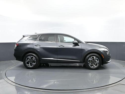 Gravity Gray 2024 Kia Sportage LX