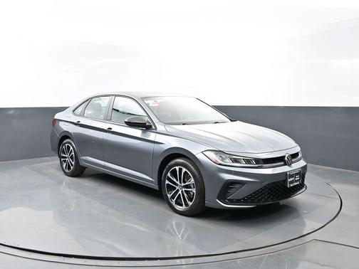Platinum Gray Metallic 2025 Volkswagen Jetta 1.5T Sport
