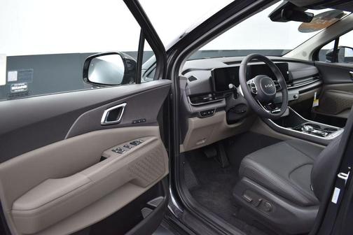 Metal 2026 Kia Carnival Hybrid EX