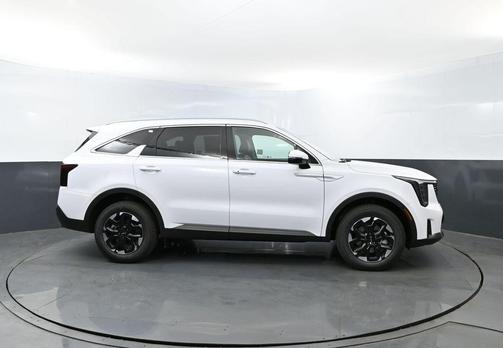 Glacial White Pearl 2026 Kia Sorento S
