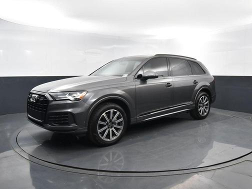 Samurai Gray Metallic 2022 Audi Q7 45 Premium Plus