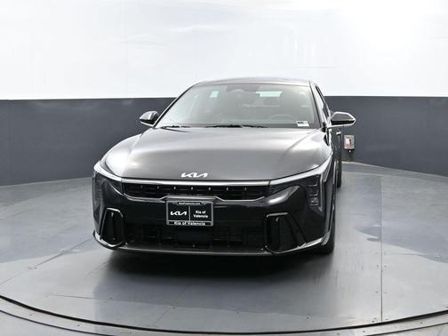 Aurora Black Pearl 2026 Kia K4 GT-LINE