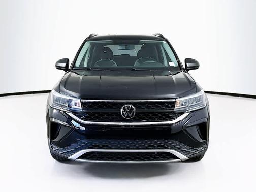 Deep Black Pearl 2022 Volkswagen Taos 1.5T S