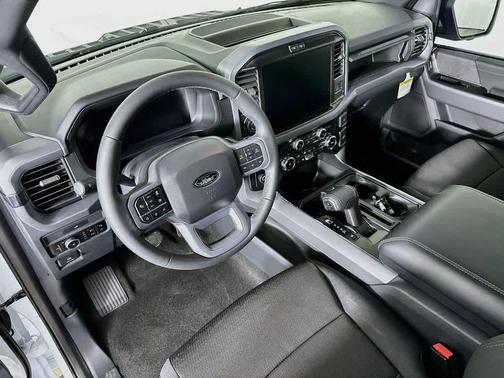Oxford White 2026 Ford F-150 XLT