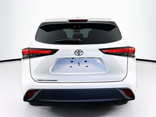 2020 Toyota Highlander L