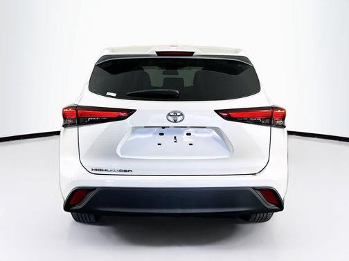 2020 Toyota Highlander L