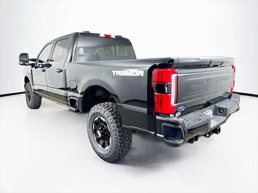 2025 Ford F-250 Platinum