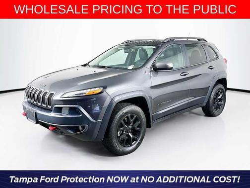 Granite Crystal Metallic Clearcoat 2015 Jeep Cherokee Trailhawk