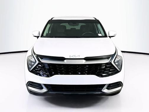 Glacial White Pearl 2023 Kia Sportage EX