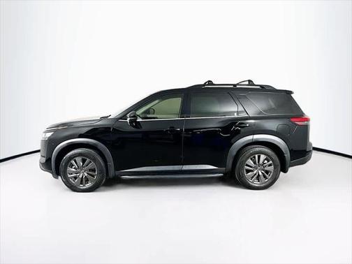 2022 Nissan Pathfinder SV 2WD