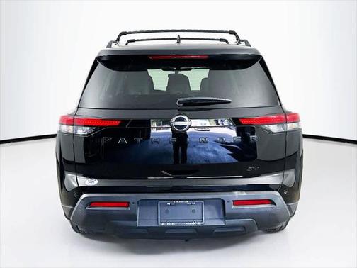 2022 Nissan Pathfinder SV 2WD