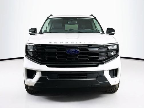 2025 Ford Expedition Max Active 4x2