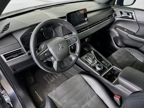 2022 Mitsubishi Outlander Black Edition S-AWC