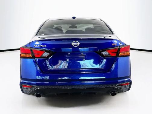 2024 Nissan Altima SR FWD