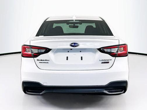 Crystal White Pearl 2020 Subaru Legacy Sport