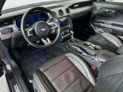 2022 Ford Mustang EcoBoost Premium