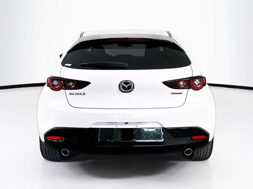 Snowflake White Pearl Mica 2023 Mazda Mazda3 FWD w/Preferred Package