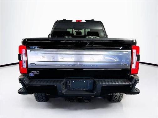 2025 Ford F-250 Platinum