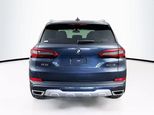 Gray 2019 BMW X5 xDrive40i