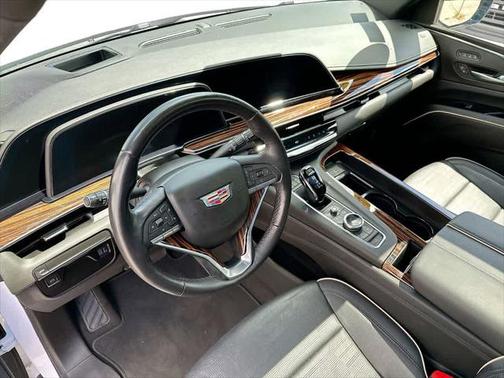 2022 Cadillac Escalade Premium Luxury