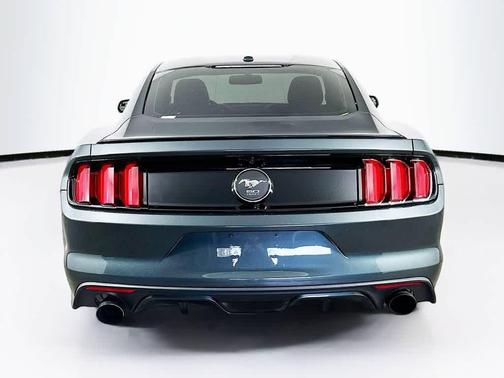 2015 Ford Mustang EcoBoost Premium