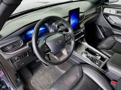 2021 Ford Explorer Platinum