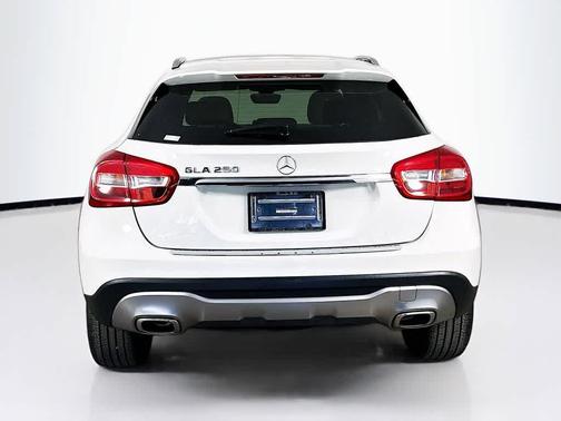 2018 Mercedes-Benz GLA 250 Base