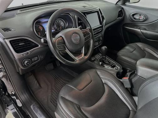Diamond Black Crystal Pearl 2019 Jeep Cherokee Limited