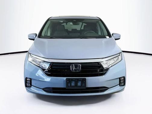 Sonic Gray Pearl 2024 Honda Odyssey Touring