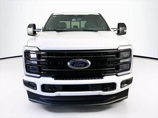 2025 Ford F-250 Platinum