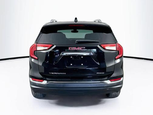 Ebony Twilight Metallic 2022 GMC Terrain SLT