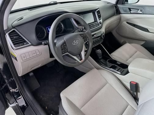 Black Noir Pearl 2018 Hyundai TUCSON SEL