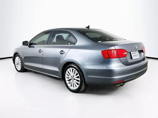 Platinum Gray Metallic 2014 Volkswagen Jetta TDI