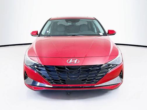 2022 Hyundai ELANTRA Limited