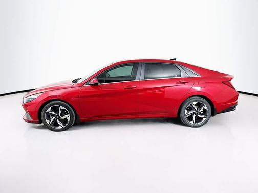 2022 Hyundai ELANTRA Limited