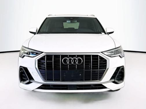 2024 Audi Q3 Premium 45 TFSI S line quattro Tiptronic