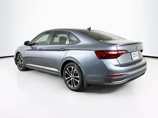 Platinum Gray Metallic 2024 Volkswagen Jetta 1.5T Sport