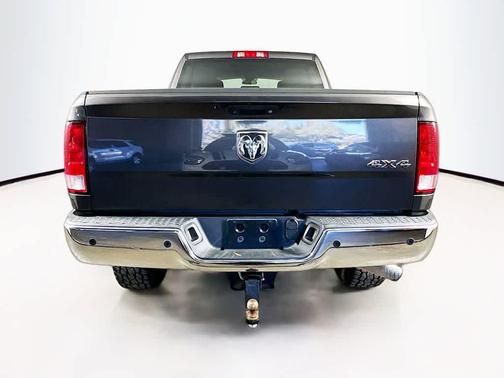 2017 RAM 2500 Tradesman Crew Cab 4x4 6'4' Box