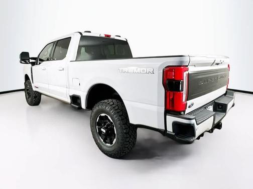 2026 Ford F-250 Platinum