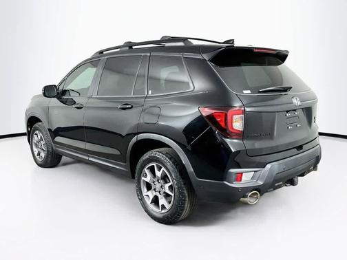 Crystal Black Pearl 2023 Honda Passport AWD TrailSport