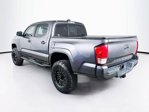 2017 Toyota Tacoma SR