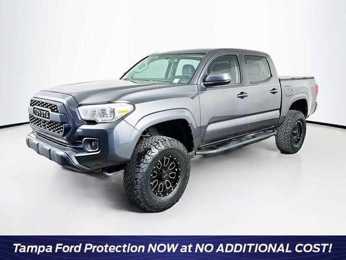 2017 Toyota Tacoma SR