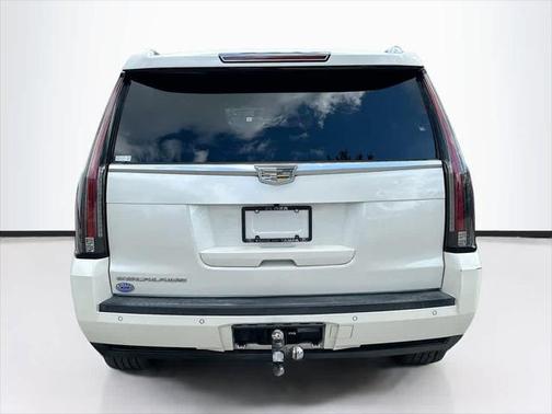 2015 Cadillac Escalade Luxury