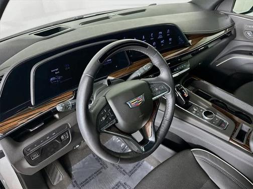 2023 Cadillac Escalade ESV Premium Luxury
