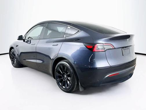 2024 Tesla Model Y Long Range Dual Motor All-Wheel Drive