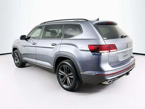 Platinum Gray Metallic 2021 Volkswagen Atlas 3.6L SE w/Technology