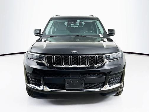 2022 Jeep Grand Cherokee L Laredo